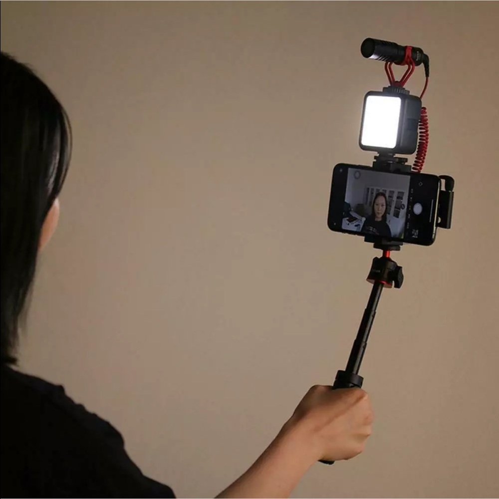 🚨BOOST WITH FACEBOOK SELFIE LIGHT 🚨